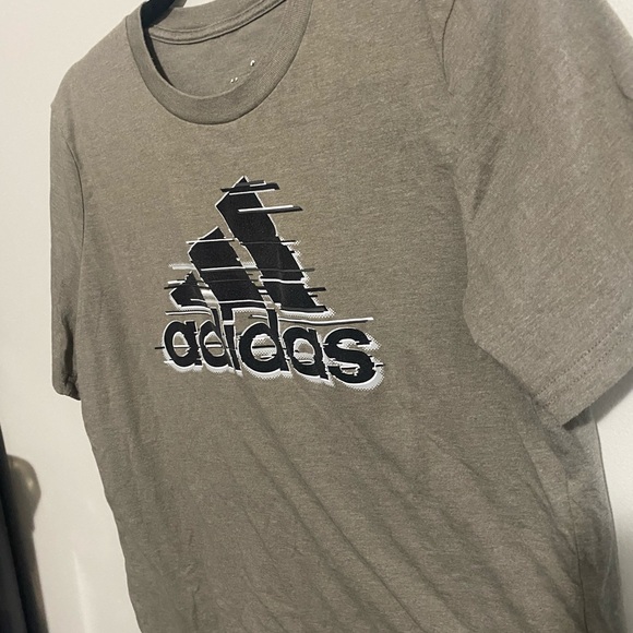 Adidas green t-shirt - size small - Picture 4 of 5